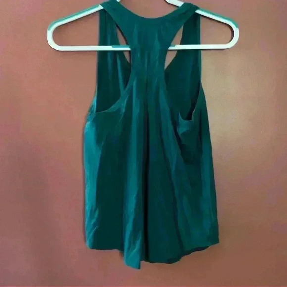 Lululemon Green Tank - Picture 4 of 5